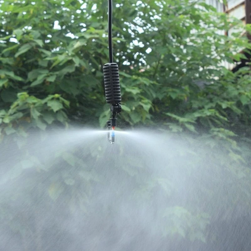 Sistema di irrigazione a sprinkler per serra